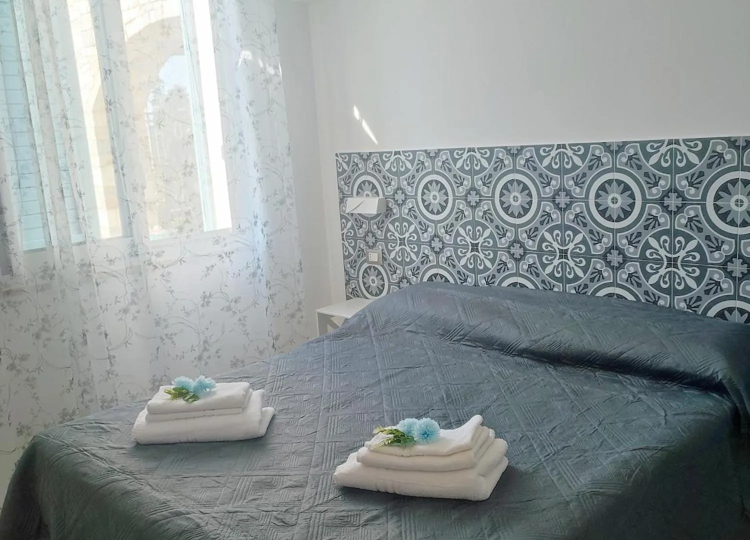 Tramonti D'Alba Bed & Breakfast Terrasini